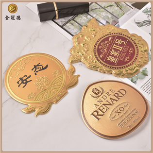 酒瓶金屬標(biāo)貼，酒盒包裝標(biāo)牌銘牌。